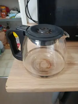verseur avec couvercle pour cafetière