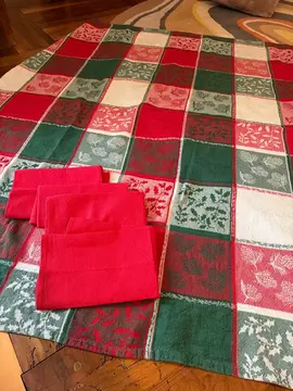 Nappe carré + 4 serviettes