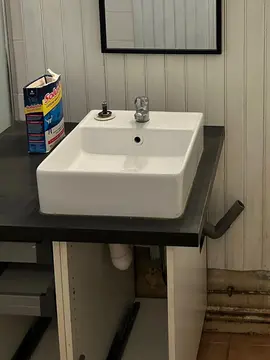 lavabo à poser et mitigeur