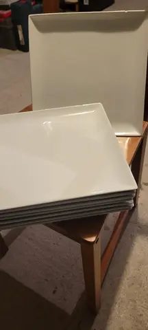 assiettes carrées