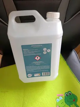 12 bidons vides de 5 litres