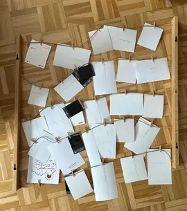 porte photo mural (fils + épingles)