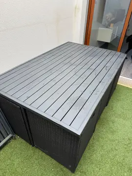 Table extérieur en aluminium