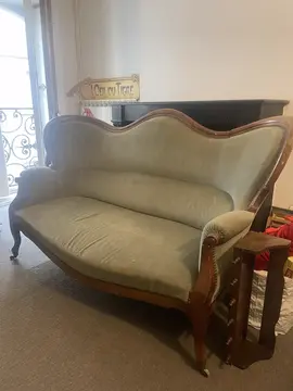 canapé style Louis Philippe