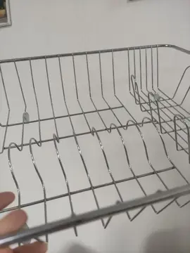 2 Égouttoirs (blanc et métallique)