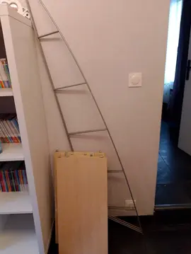 étagère à fixer au mur