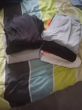 lot de vêtements