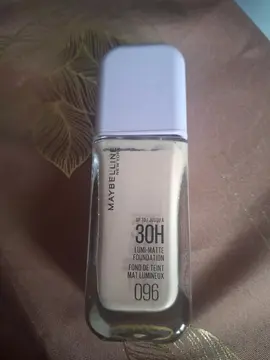 Fond de teint Maybelline n°96