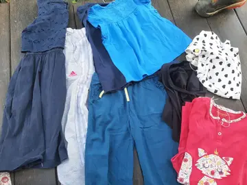 Lot vêtement fille 8 ans