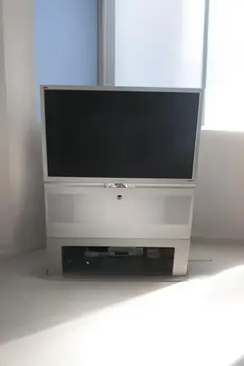 TV BLUESKY RÉTROPROJECTEUR