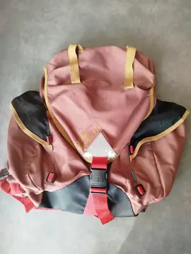Très vieux sac à dos Decathlon femme 40 litres