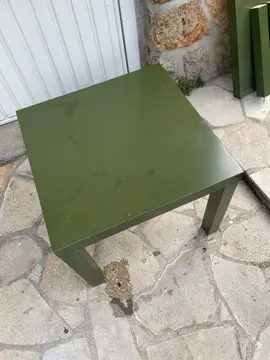 Table Ikea ancienne de couleur verte