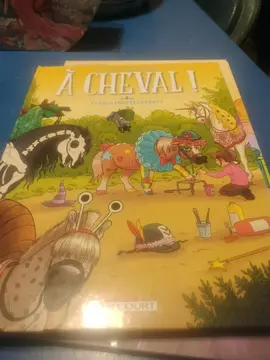 À cheval