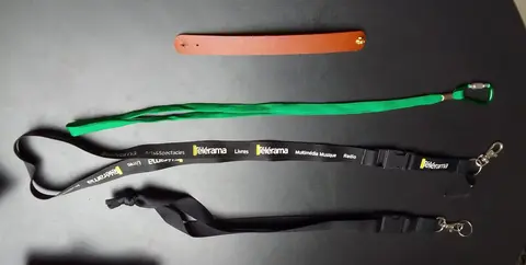 sangles (tour de cou ou poignet) porte objets