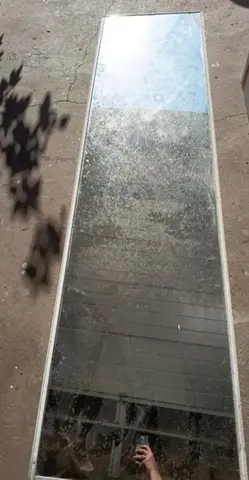 porte de placard mural avec miroir