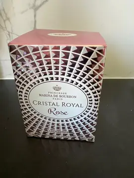 flacon de parfum vide