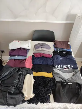 lot de vêtements pour femme