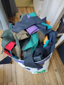 Grand sac de chutes de tissu