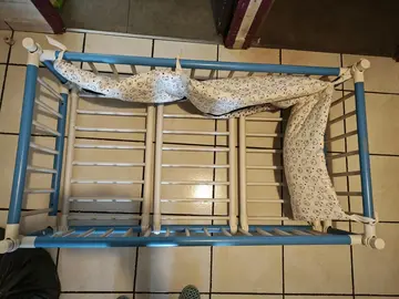 lit bébé. Compatible avec matelas 120x60