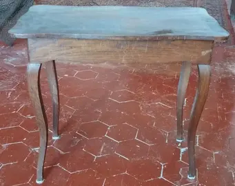 Table basse guéridon