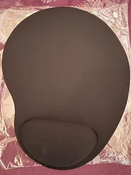 Repose poignet neuf qualité mediocre