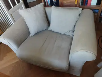 Grand fauteuil couleur taupe