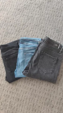 Lot de 3 jeans taille 40/42