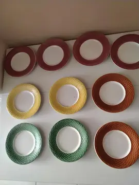 10 assiettes plates " Sarreguemines "