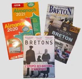Lot de 5 almanachs Bretagne + 5 magazines mensuels