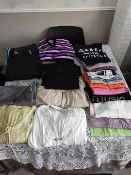 Lot de vêtements femme taille 42/44