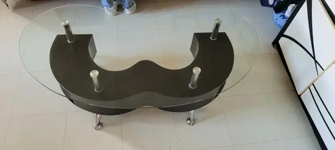 donne table de salon en verre