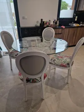 ensemble table et chaises