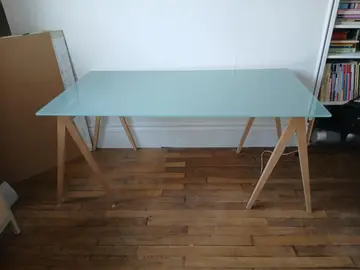 table plateau en verre avec treteaux