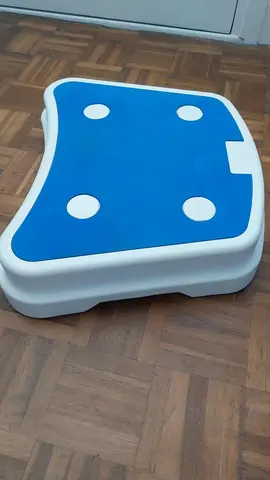 marche pied pour baignoire