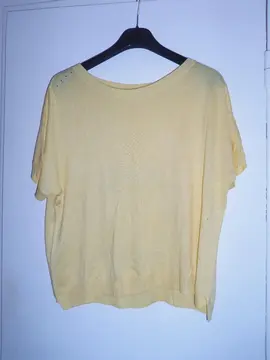 Vêtement taille S (grand)