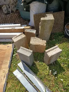 donne parpaings de 10 et 15 cm