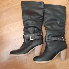 bottes façon cowboy