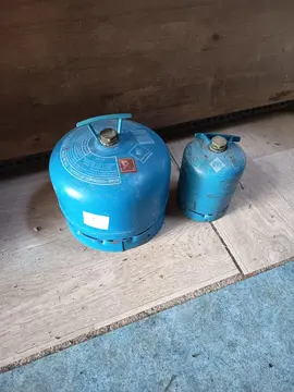 2 bouteilles de gaz butane