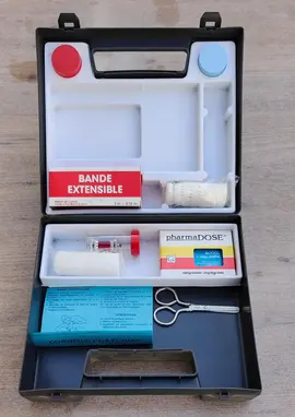 petite valisette à pharmacie