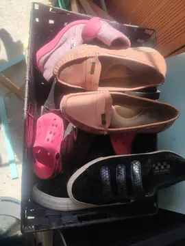 chaussures de femme et enfants