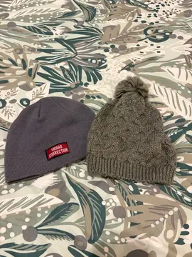 lot de bonnets pour enfants