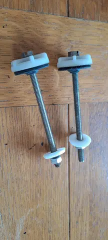 attache rabattant toilettes