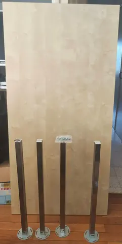 Table 150 x 75 - Très bon état