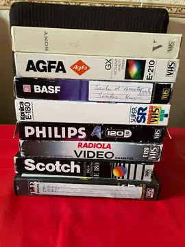 X 8 K7 vidéo VHS