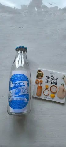 bouteille en verre livret pour fabriqué sa lessive