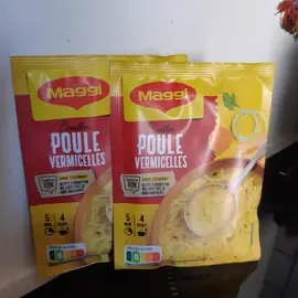 Lot de 2 sachets de soupe Maggi "Poule Vermicelles"