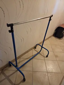 Portant pour vêtements