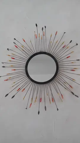 Miroir en forme de soleil
