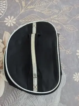 Petit sac avec miroir pour maquillage