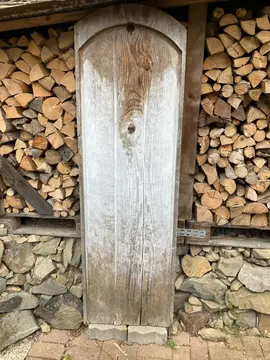 Vieille planche pour laver le linge Pour en faire une deco ? À chercher à Linthal